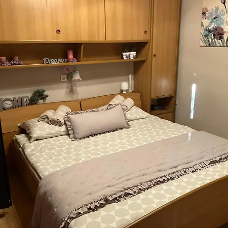 Negrin Apartment