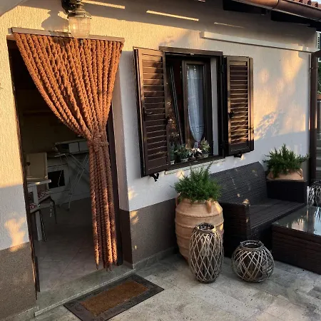 Negrin Apartment