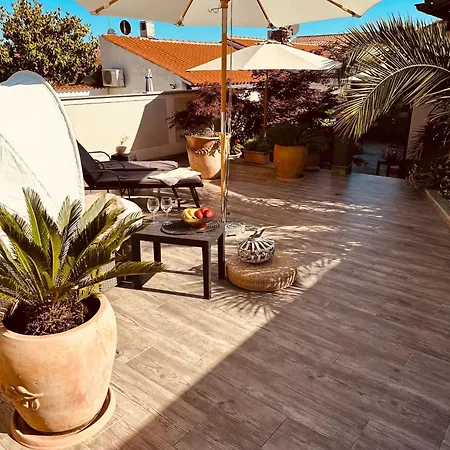 Negrin Apartment *